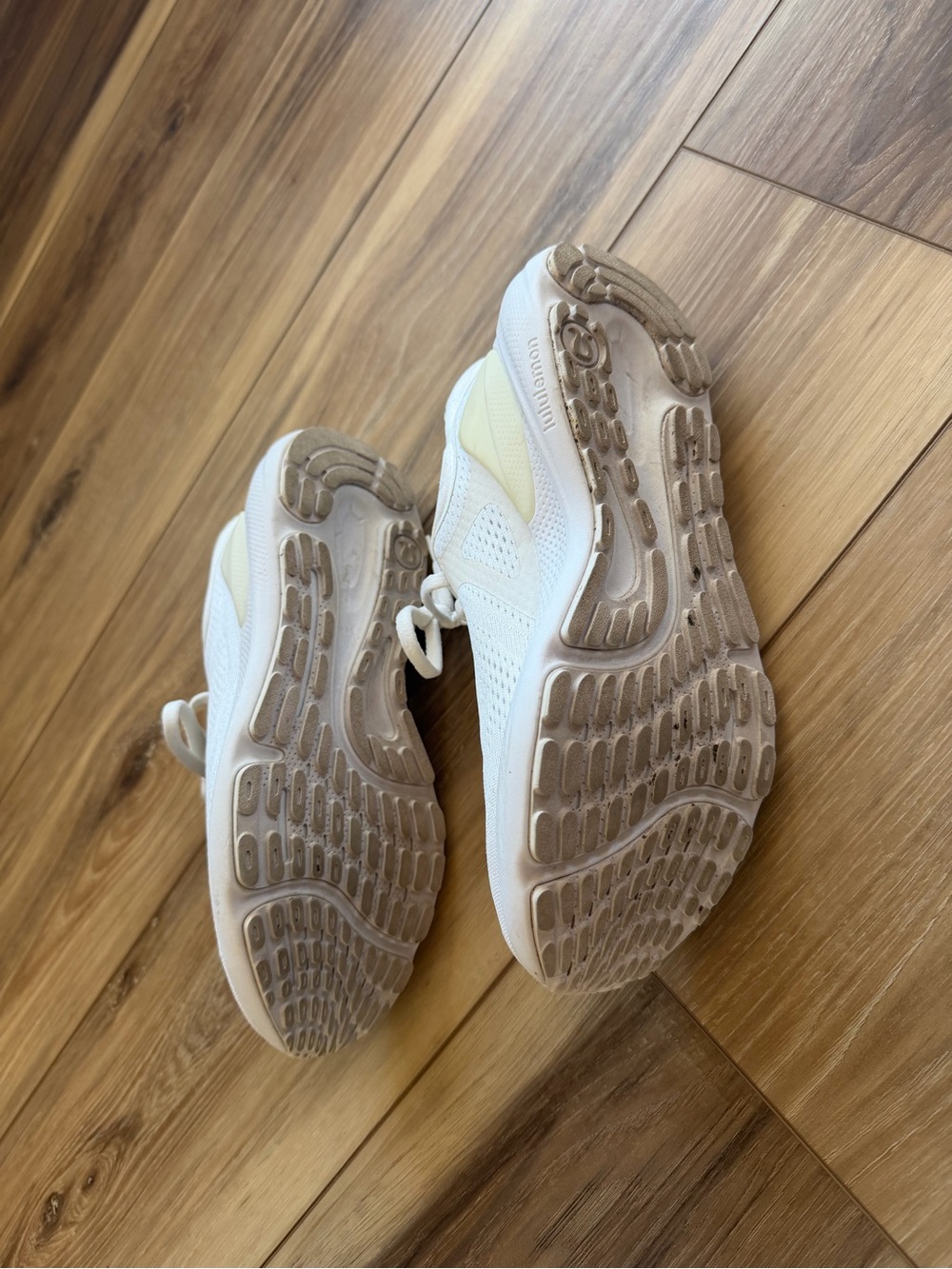 Lululemon All-White Running Shoes - Picture 9 of 9